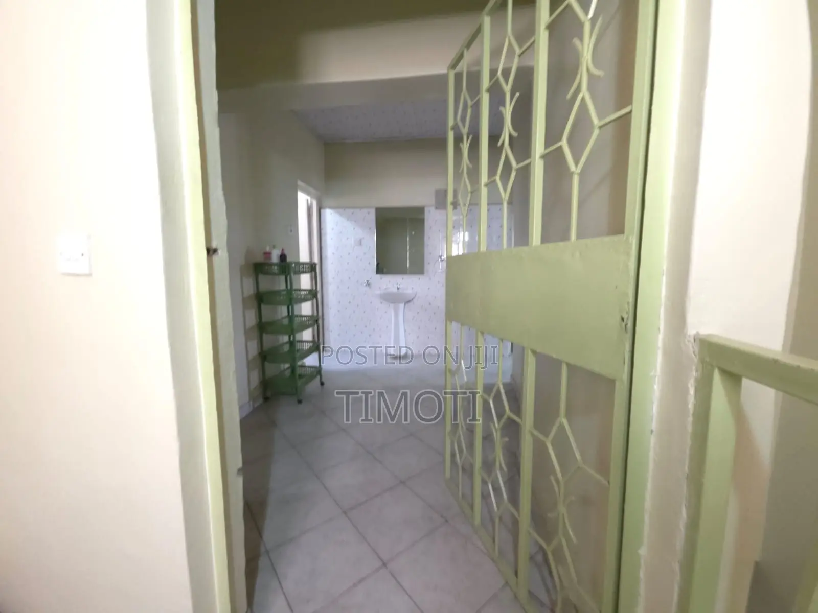 5bdrm Maisonette in South B for rent