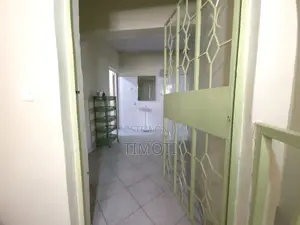 5bdrm Maisonette in South B for rent
