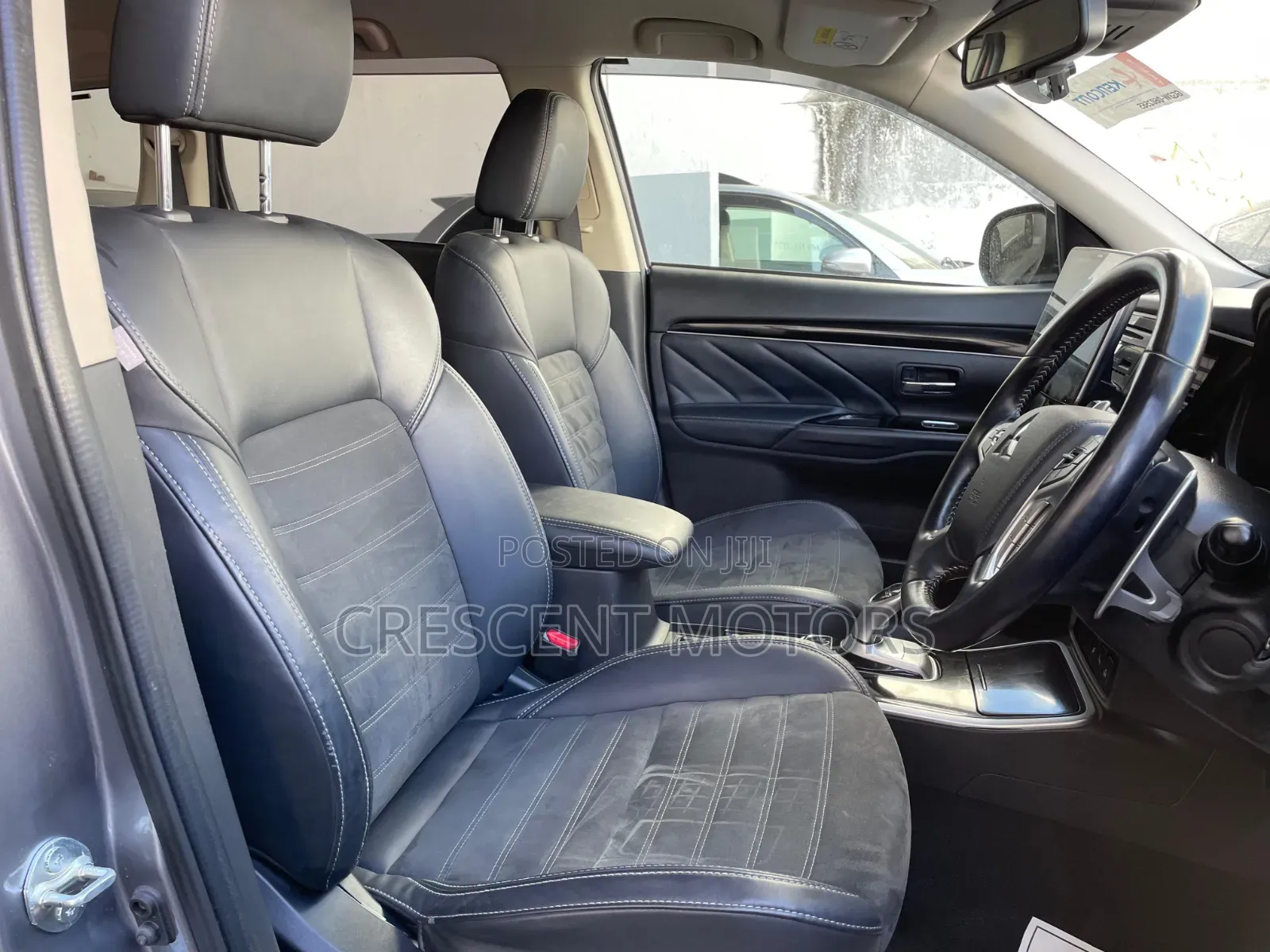 Mitsubishi Outlander 2019 Gray