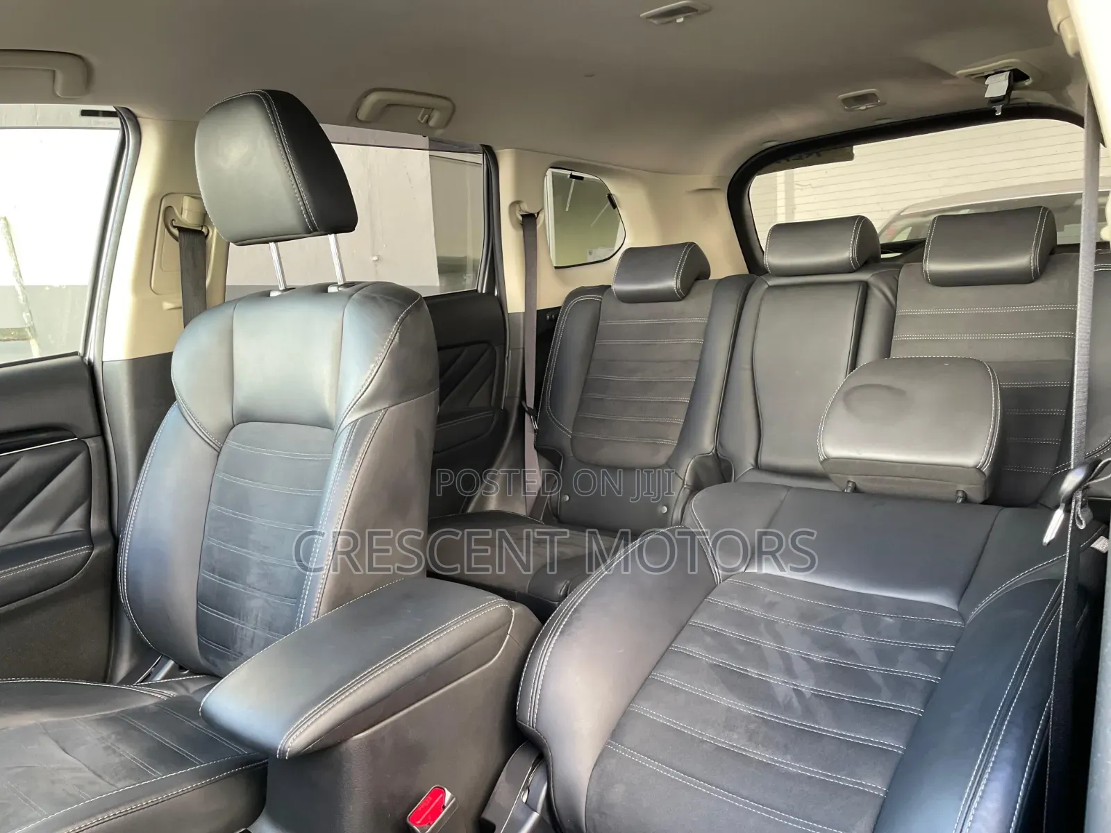 Mitsubishi Outlander 2019 Gray