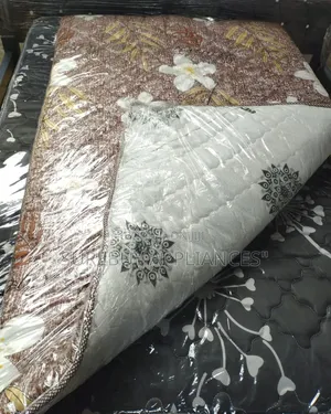 4x6 High-density Memory Foam Mattress Topper