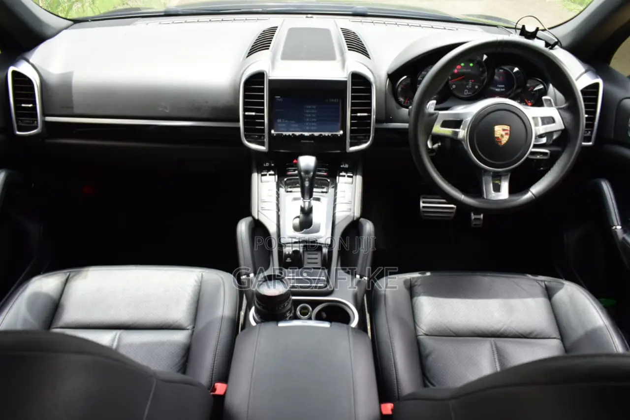 Porsche Cayenne S 2013 Blue