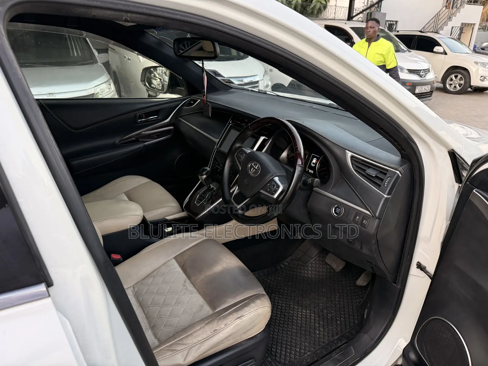 Toyota Harrier 2014 Pearl