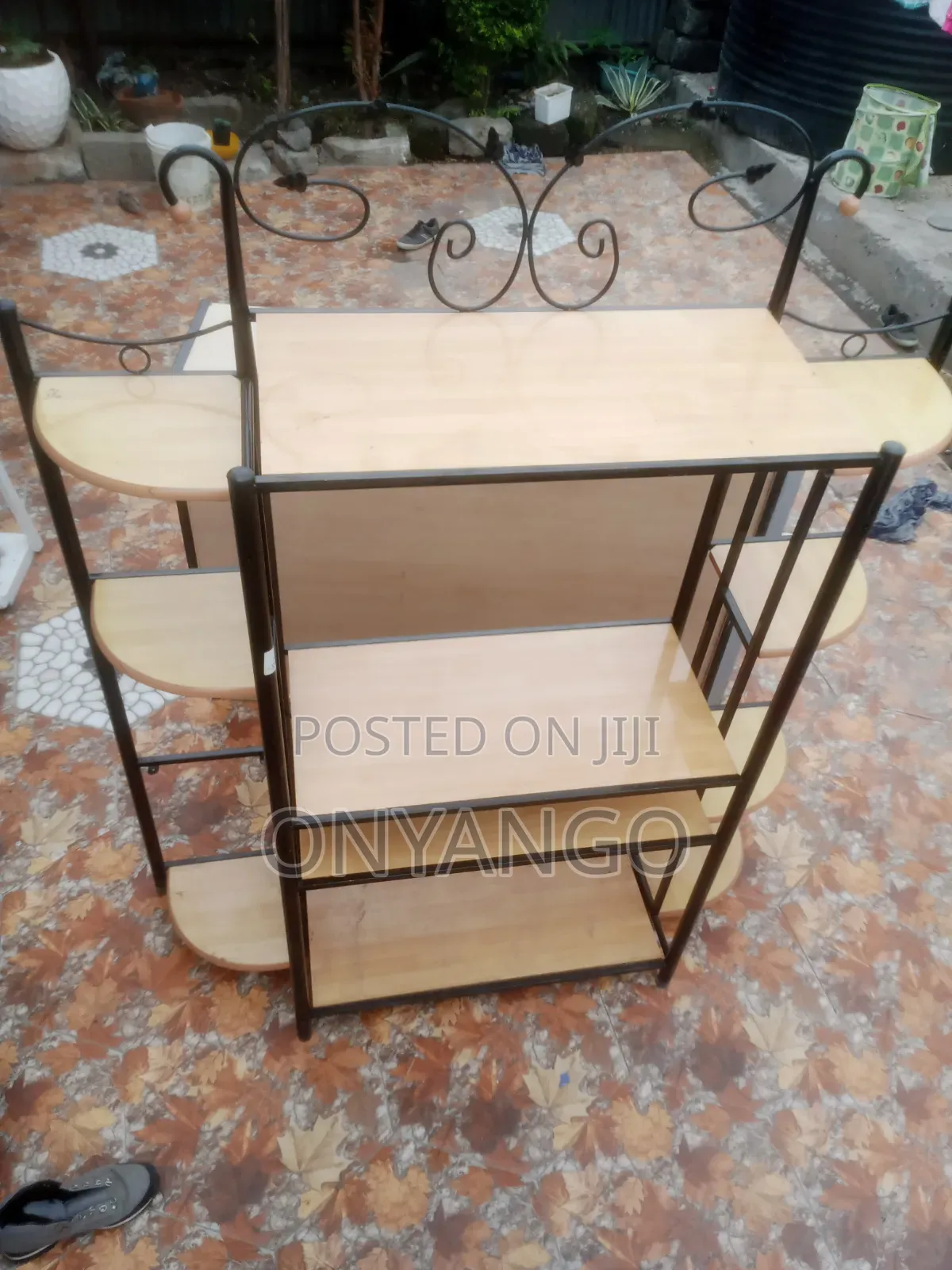 Wall Unit/Corner Stand
