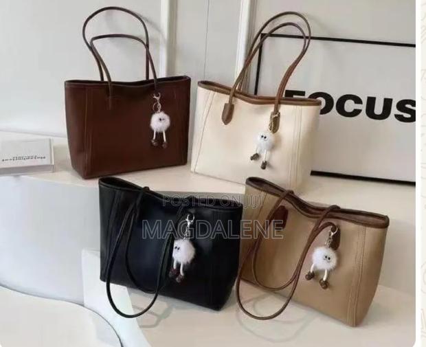 Ladies Hand Bags - thumbnail 2