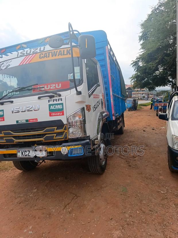 Isuzu FRR 90 2020 - thumbnail 3