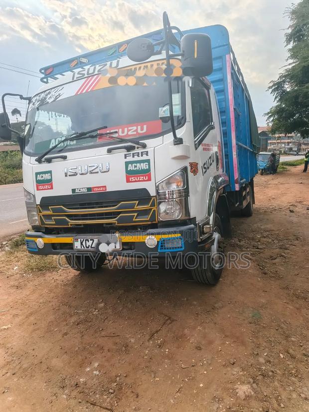 Isuzu FRR 90 2020 - thumbnail 4
