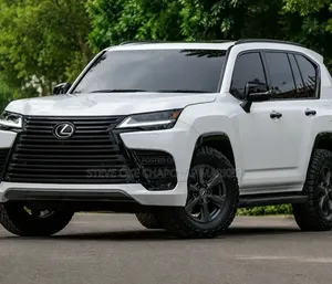 Lexus LX 600 2022 White