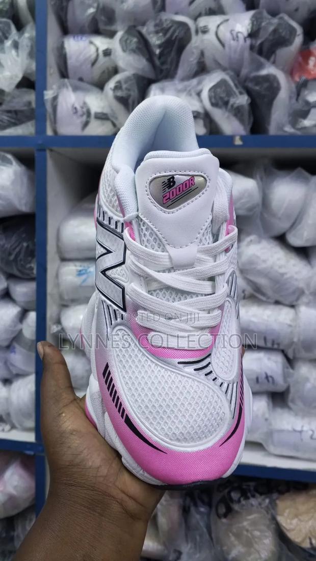 New Balance 2000r Pink - thumbnail 3