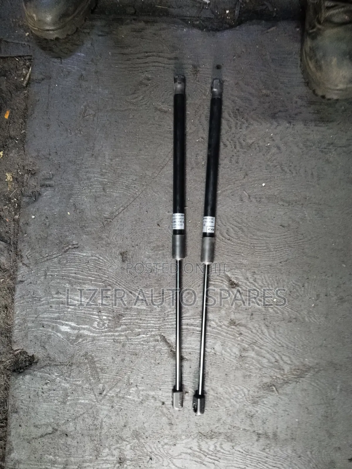 Boot Shock Outlander