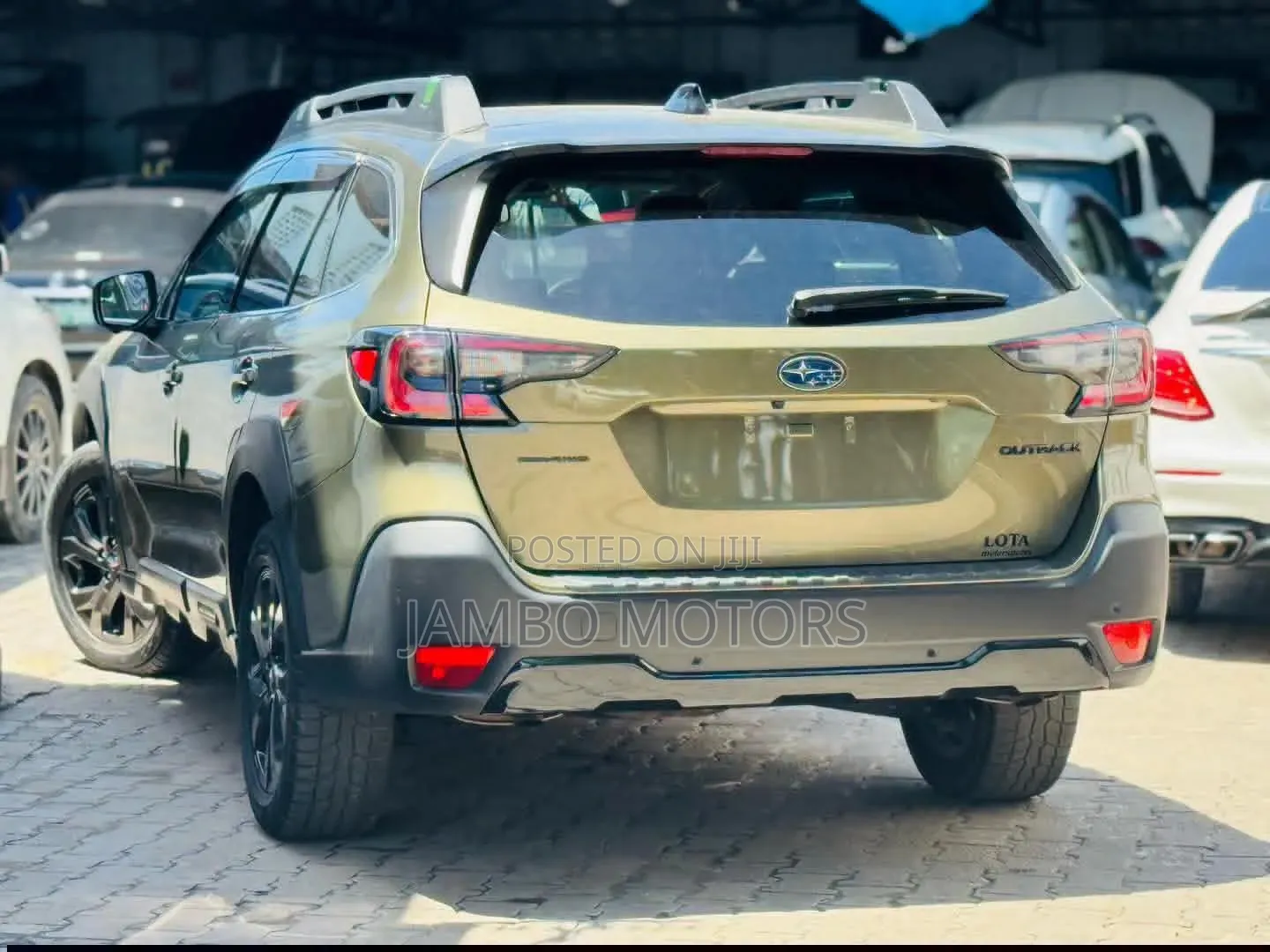 Subaru Outback Premium AWD 2023 Green