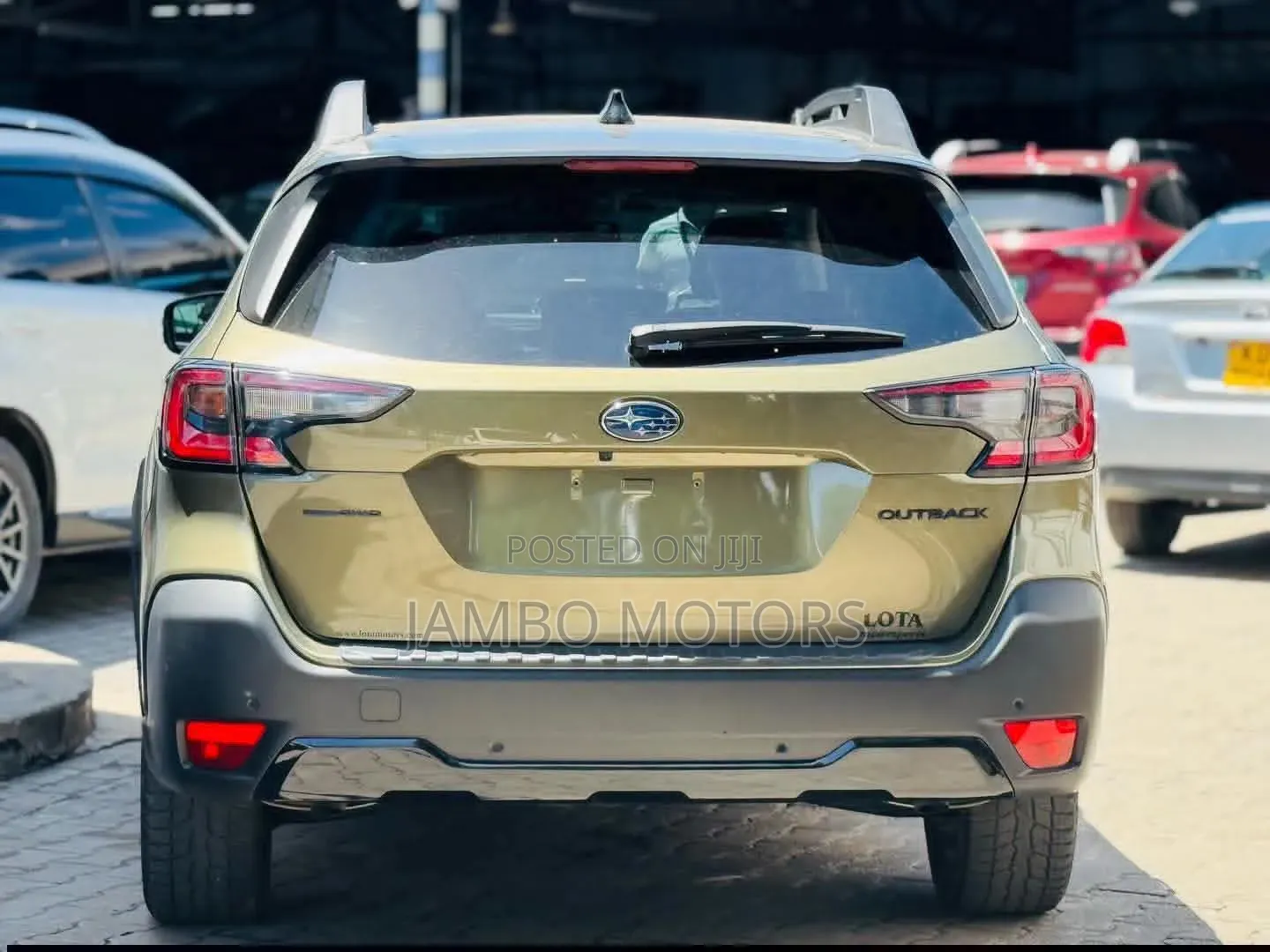 Subaru Outback Premium AWD 2023 Green