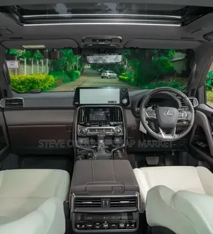 Lexus LX 2022 White