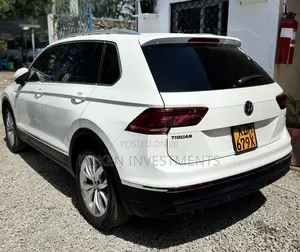 Volkswagen Tiguan 2.0T SEL FWD 2017 White
