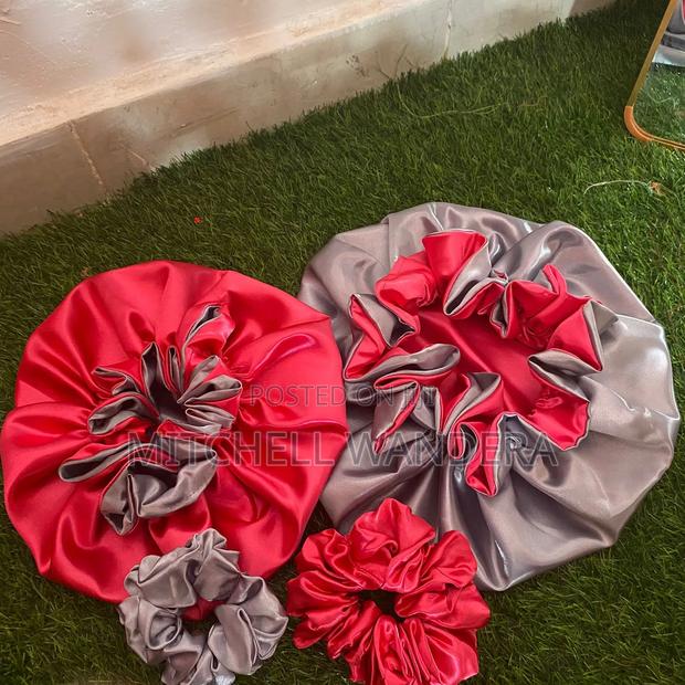 Sleeping Bonnets - thumbnail 3
