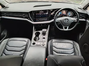 Volkswagen Touareg 2018 Black