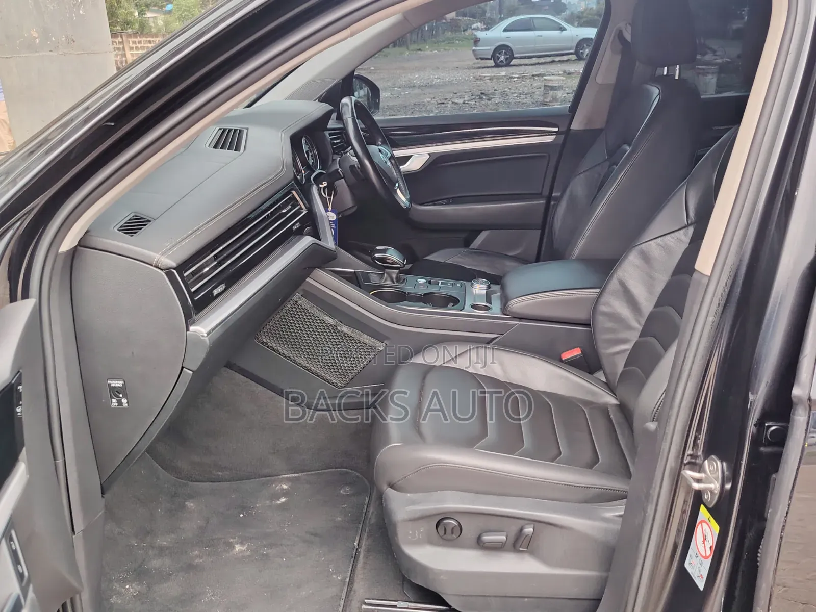Volkswagen Touareg 2018 Black