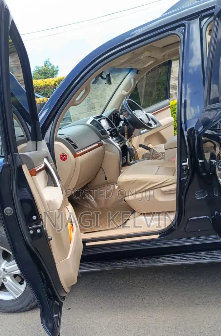 Toyota Land Cruiser 2014 Black