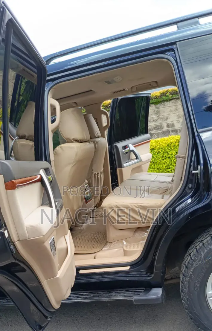 Toyota Land Cruiser 2014 Black