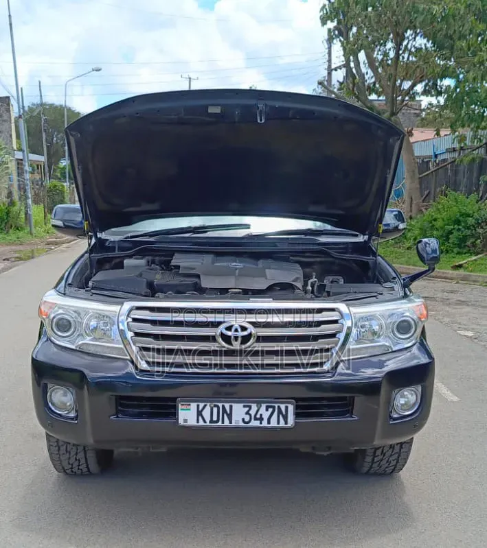 Toyota Land Cruiser 2014 Black