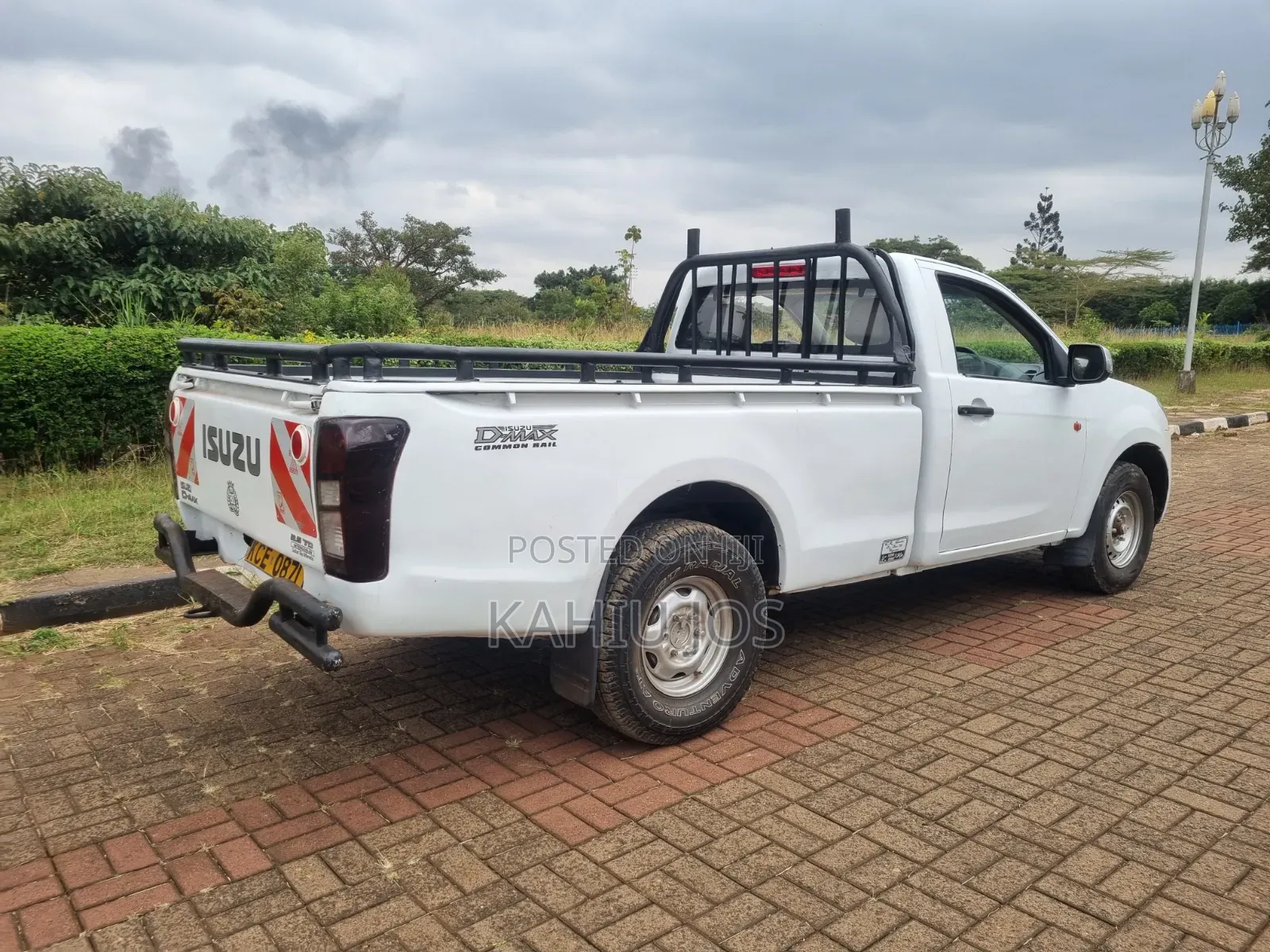 Toyota Hilux 2014 White