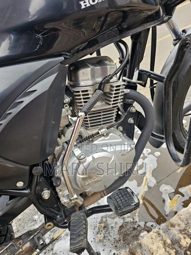 Honda CB 2026 Black - thumbnail 9