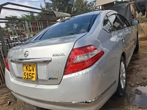 Nissan Teana 2012 Silver