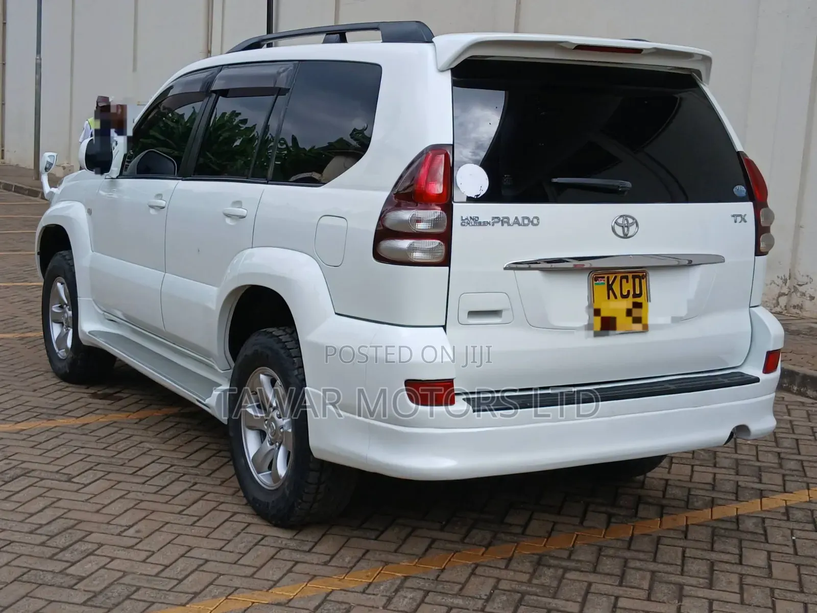 Toyota Land Cruiser Prado 2008 White