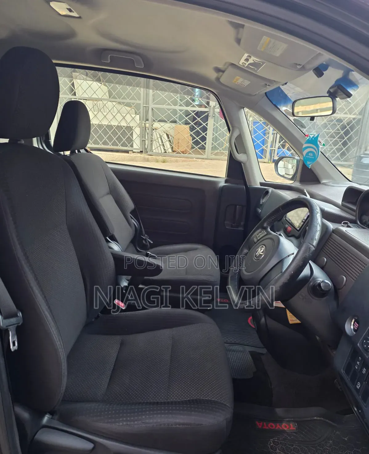 Toyota Spade 2016 Black