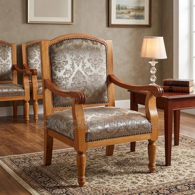 Executive Vintage Wooden Armchair / Royal Accent Seat