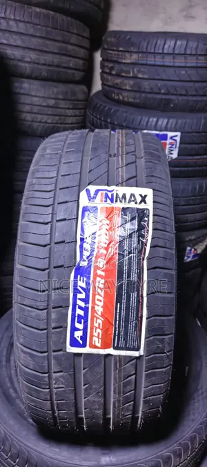 255/40r19 Vinmax
