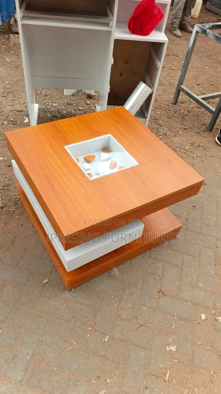 Coffee Table Cherry Brown With Center Balls
