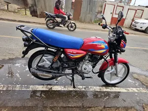 Bajaj Boxer 125 2026 Red