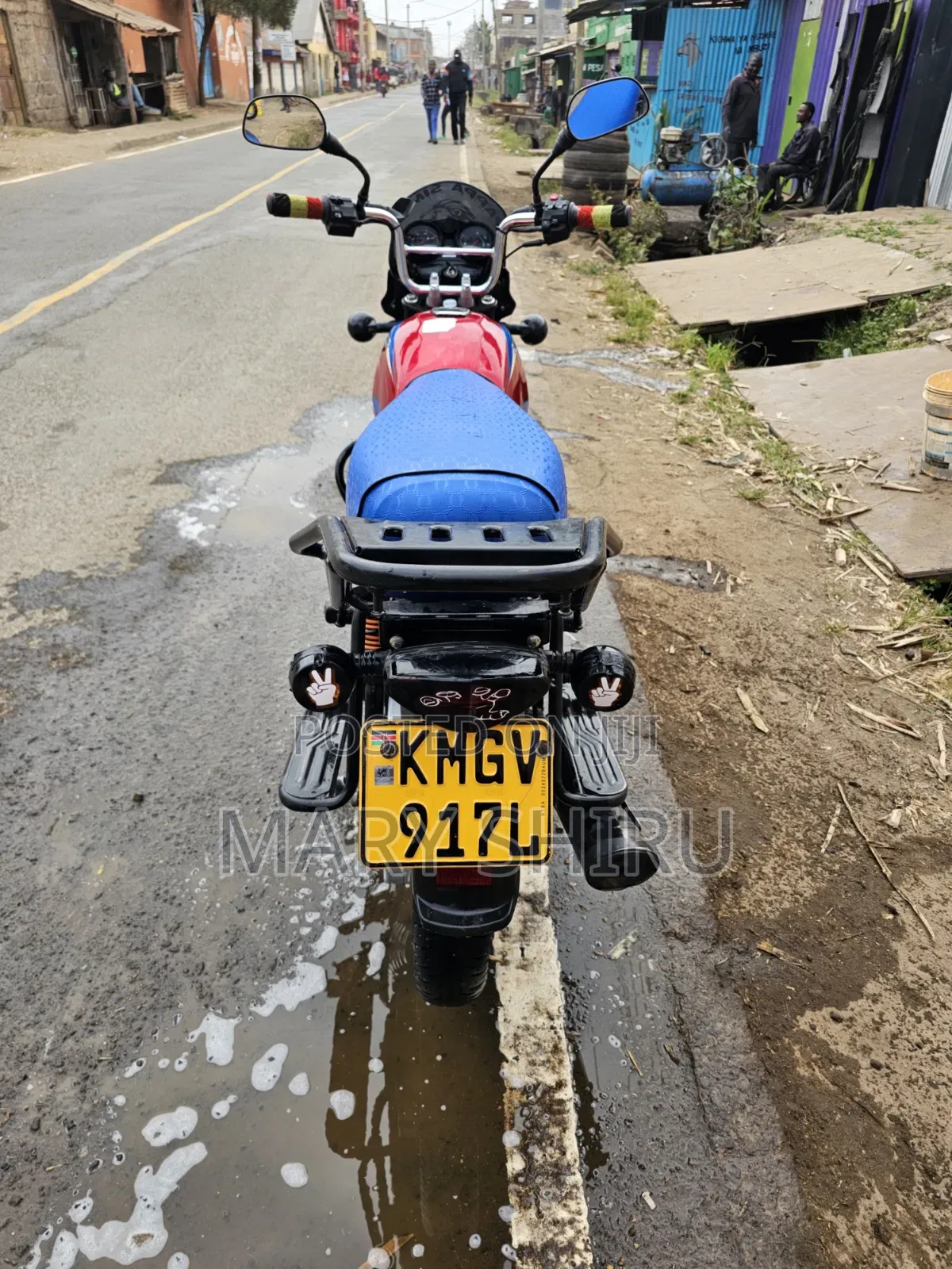Bajaj Boxer 125 2026 Red