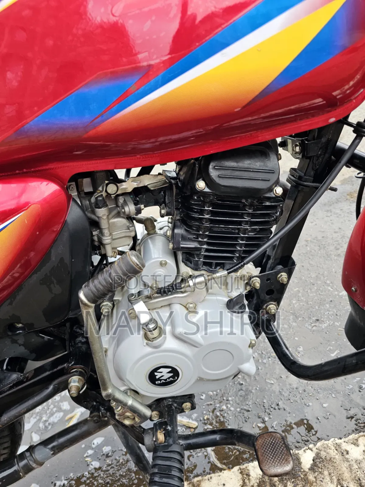 Bajaj Boxer 125 2026 Red