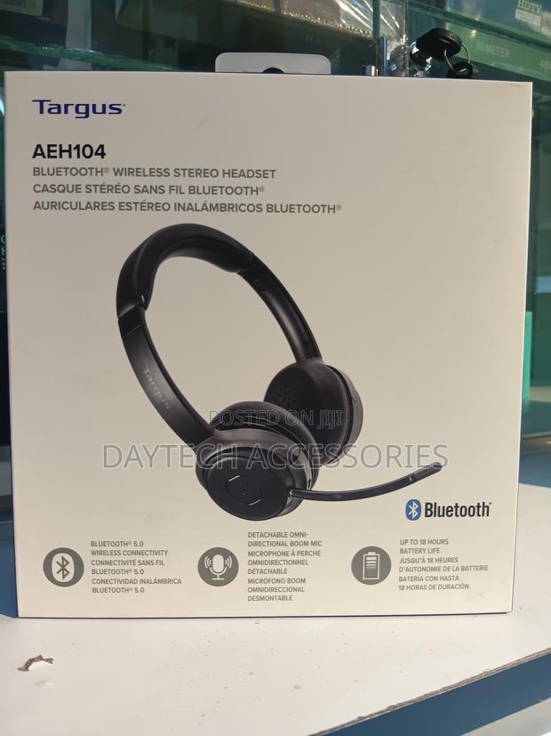 Targus Wireless Bluetooth Stereo Headset Aeh104 Adjustable Size.
