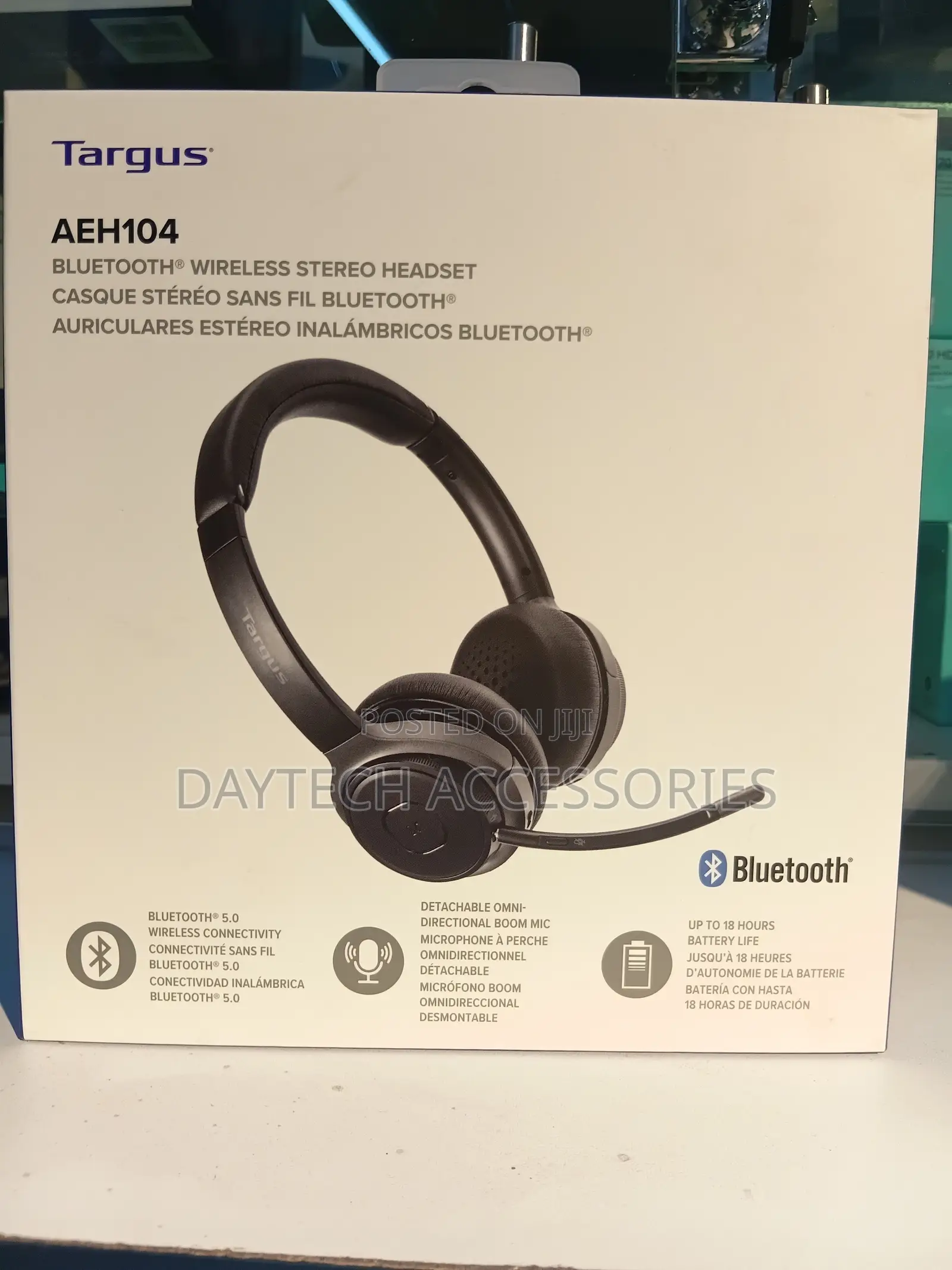 Targus Wireless Bluetooth Stereo Headset Aeh104 Adjustable Size.