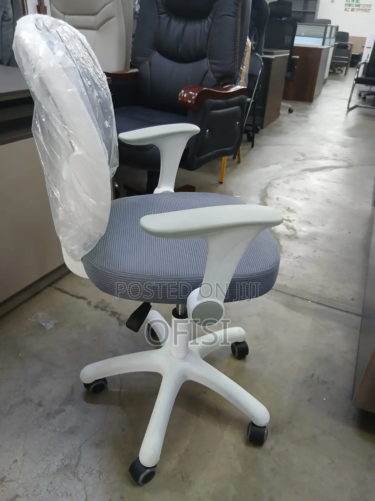 Office Chair; Height Adjustable Ergonomic Kids Study Chair