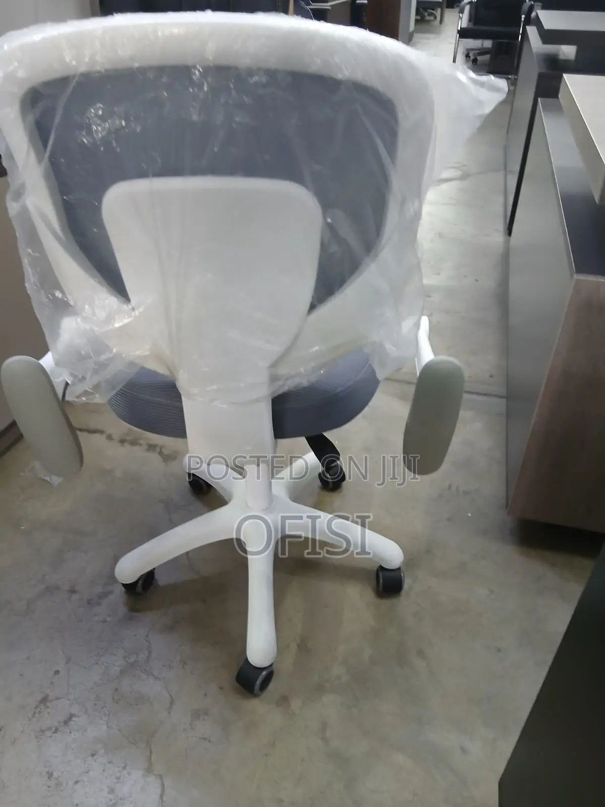 Office Chair; Height Adjustable Ergonomic Kids Study Chair