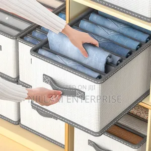 8 Grid Jeans Compartment Storage Box*