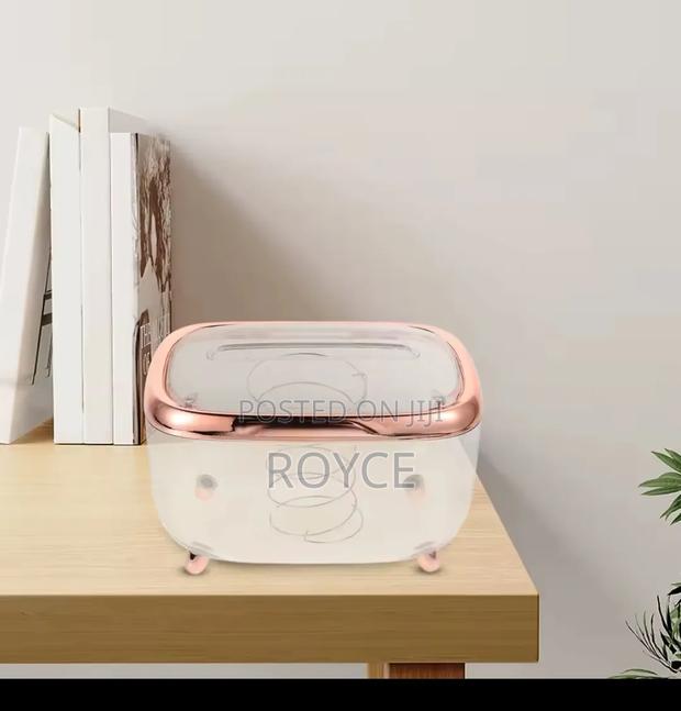 Luxury Acrylic Serviette Holder - thumbnail 5