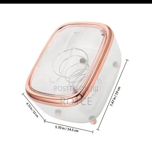Luxury Acrylic Serviette Holder - thumbnail 6