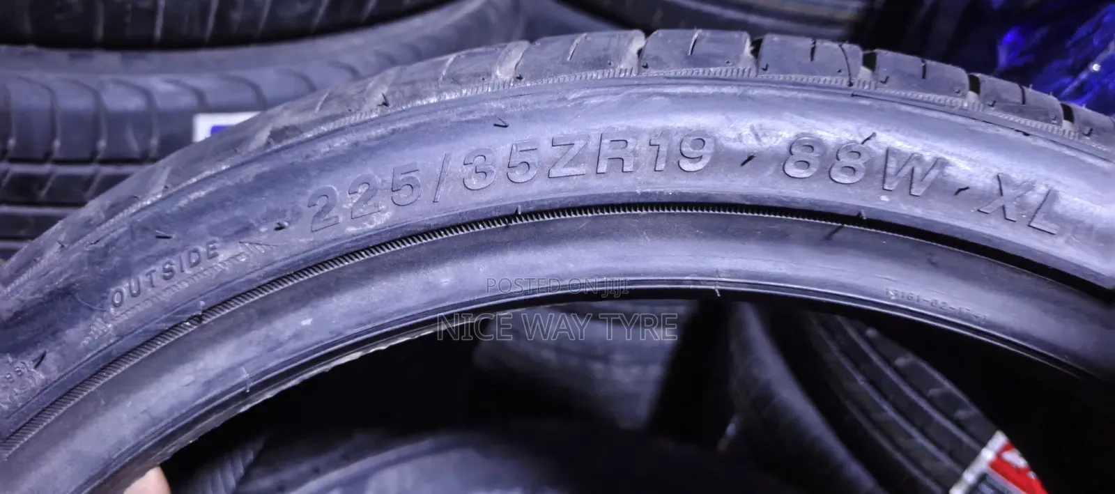 225/35r19 Vinmax
