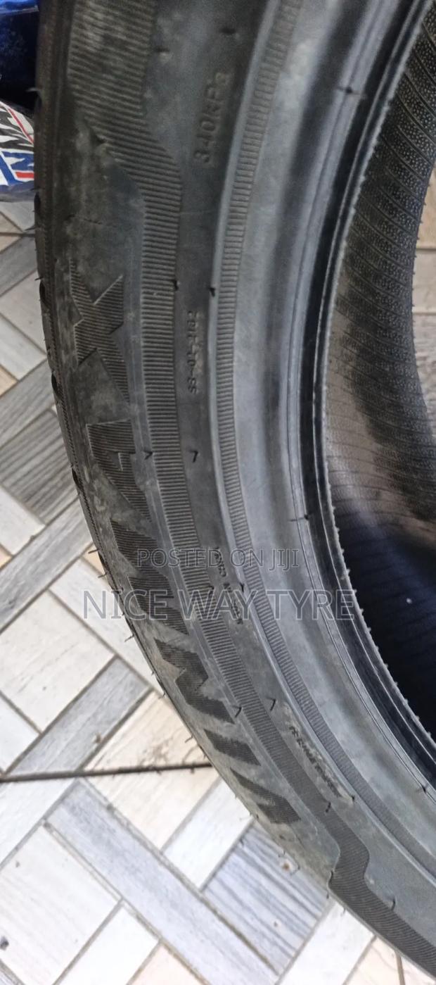 235/45r17 Vinmax Tyres - thumbnail 3