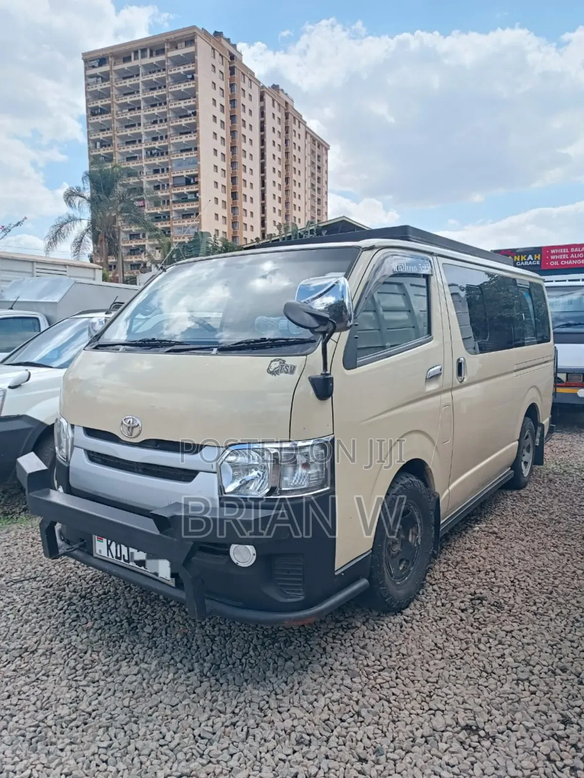 Toyota HiAce 2015 Beige