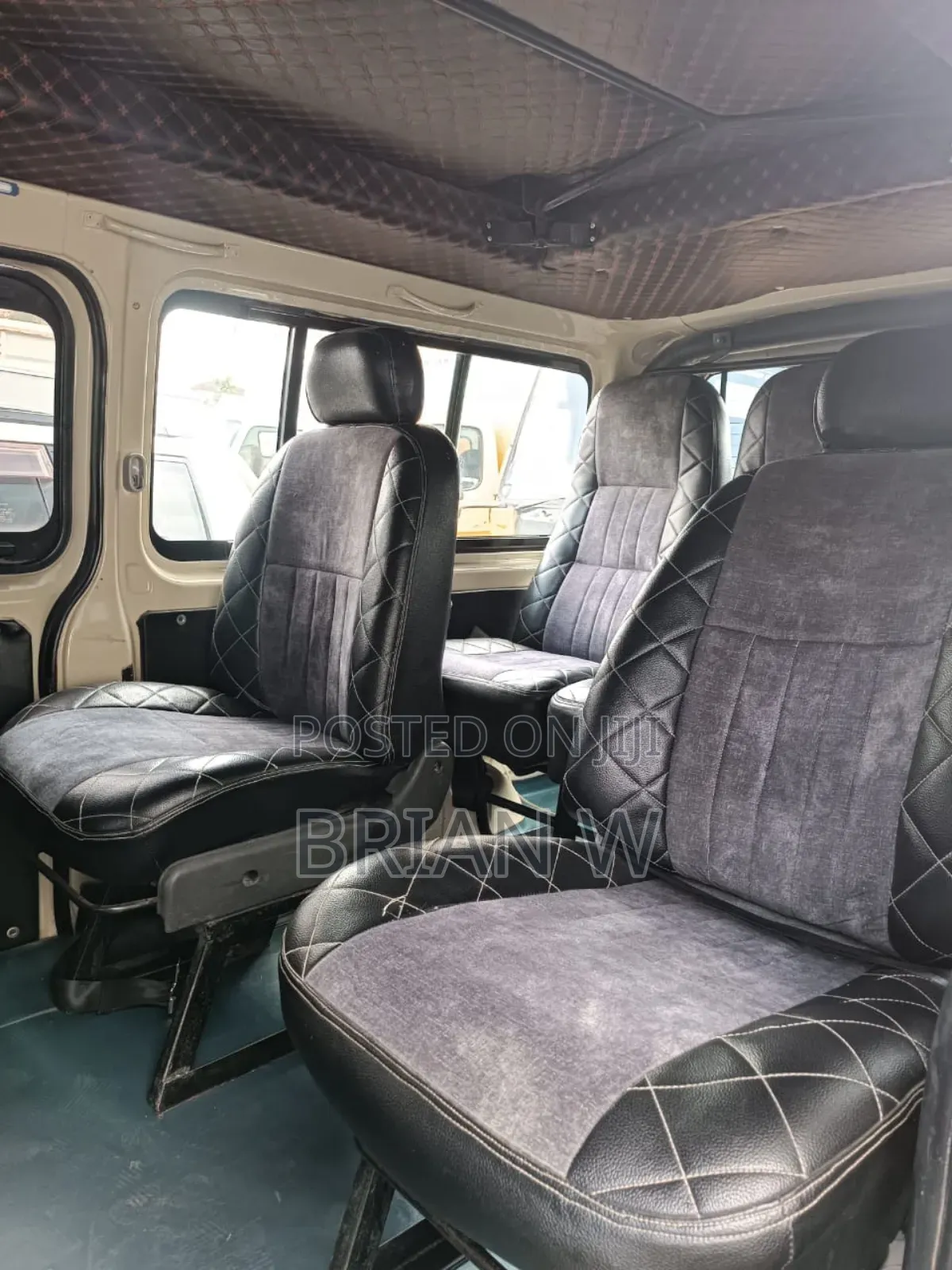Toyota HiAce 2015 Beige