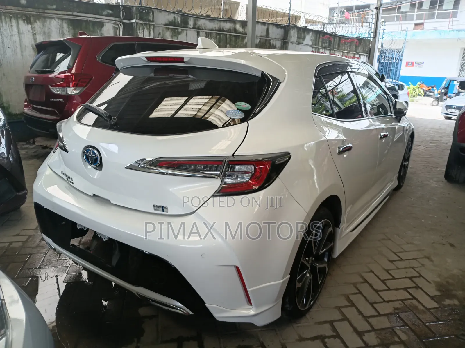 Toyota Corolla Hybrid 2023 White
