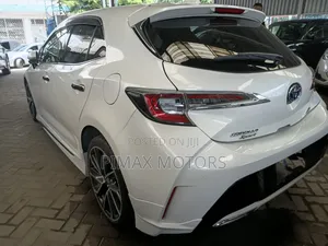 Toyota Corolla Hybrid 2023 White