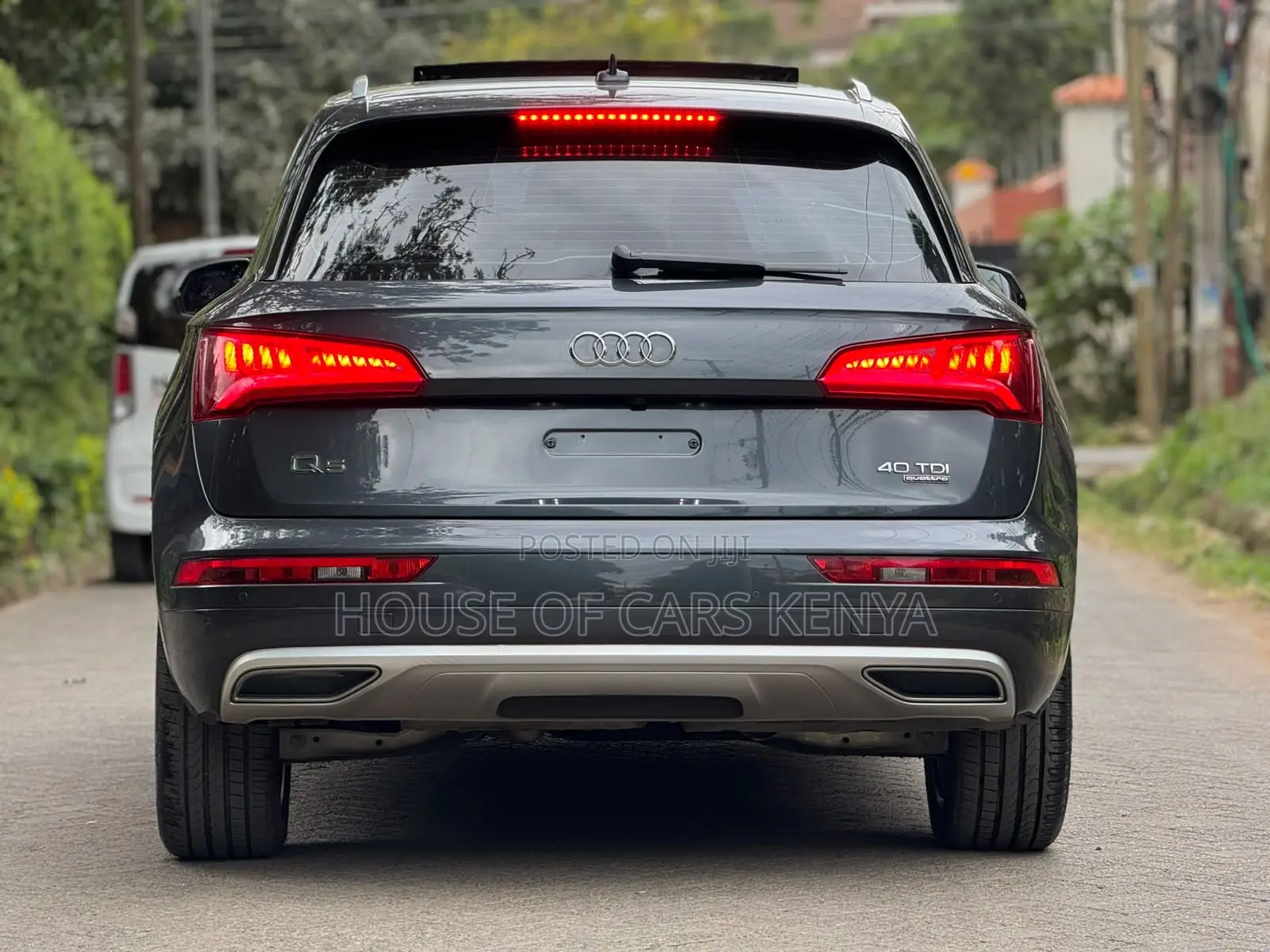 Audi Q5 2.0T Premium AWD quattro 2019 Gray