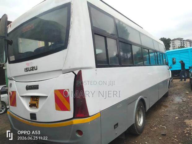 Isuzu NQR 2015 White - thumbnail 10